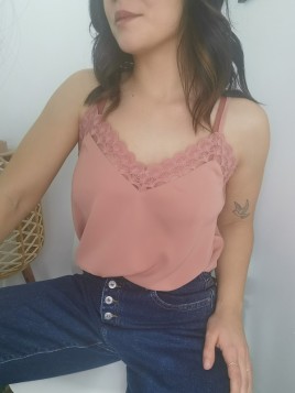 Top Vanessa Rose